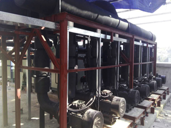 Hot water system for a five-star hotel